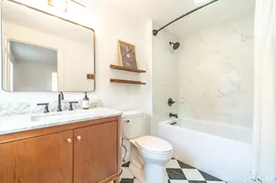 137 Mohawk Dr, West Hartford, CT 06117 - Photo 33