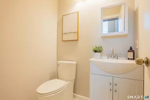 10 South St, Danbury, CT 06810 - Photo 11