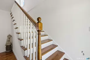 24 Gaspee Rd, Bridgeport, CT 06606 - Photo 13