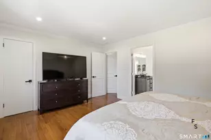 24 Gaspee Rd, Bridgeport, CT 06606 - Photo 11