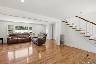 24 Gaspee Rd, Bridgeport, CT 06606 - Photo 5