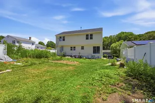 24 Gaspee Rd, Bridgeport, CT 06606 - Photo 21