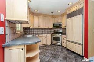 3 Valley View Rd, Norwalk, CT 06851 - Photo 5