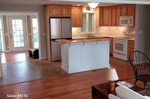 18 Maple Ave, Essex, CT 06426 - Photo 13