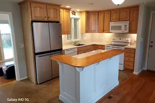 18 Maple Ave, Essex, CT 06426 - Photo 9