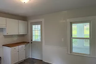 162 Bristol St, Thomaston, CT 06787 - Photo 15