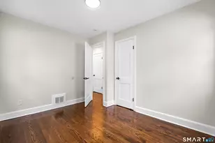 131 Chester St, Hamden, CT 06514 - Photo 21