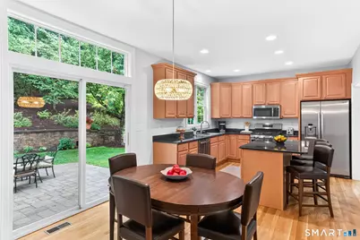 7 Ellsworth Place, Avon, CT 06001 - Photo 5