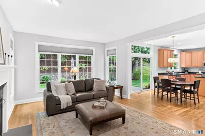 7 Ellsworth Place, Avon, CT 06001 - Photo 9