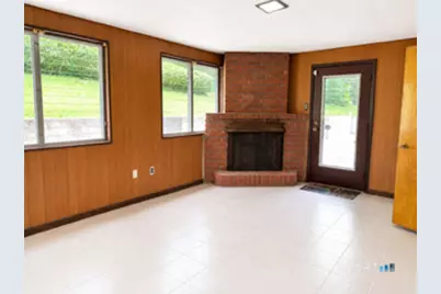 32 Homestead Avenue, Derby, CT 06418 - Photo 17