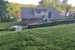 32 Homestead Ave, Derby, CT 06418 - Photo 5