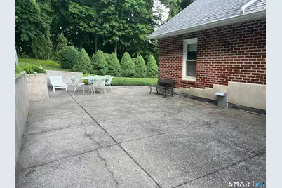 32 Homestead Avenue, Derby, CT 06418 - Photo 3