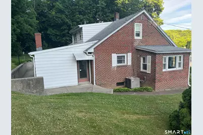 32 Homestead Avenue, Derby, CT 06418 - Photo 7