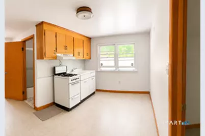 32 Homestead Avenue, Derby, CT 06418 - Photo 15