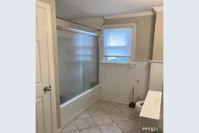 152 Dalton Street #2nd Floor, West Haven, CT 06516 - Photo 5