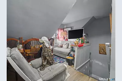 865 Iranistan Avenue, Bridgeport, CT 06604 - Photo 19