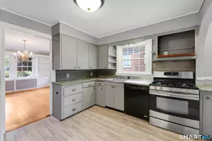 76 Somerset St, Wethersfield, CT 06109 - Photo 19
