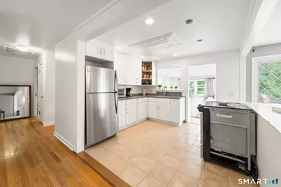 21 Fountain Terrace, New Haven, CT 06515 - Photo 5
