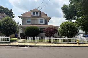 15 Edlie Ave, Norwalk, CT 06855 - Photo 1