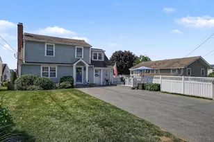 3 Mohican Rd, Westbrook, CT 06498 - Photo 1