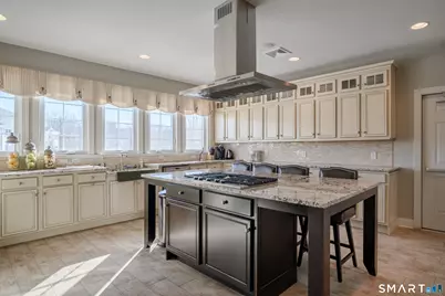 832 Brookside Court #832, Newtown, CT 06470 - Photo 37