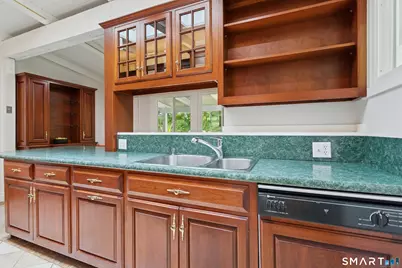 98 East Lane, Stamford, CT 06905 - Photo 13