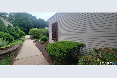 37 Charlton Hill Road #37, Hamden, CT 06518 - Photo 7