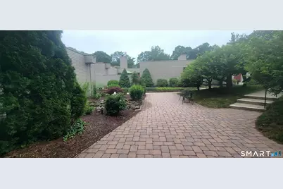 37 Charlton Hill Road #37, Hamden, CT 06518 - Photo 11