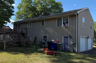 36 Laurel St, Enfield, CT 06082 - Photo 17