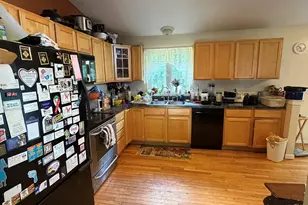 36 Laurel St, Enfield, CT 06082 - Photo 7