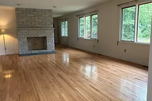 634 Aspen Ln, Orange, CT 06477 - Photo 3