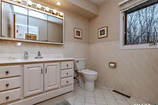 634 Aspen Ln, Orange, CT 06477 - Photo 13