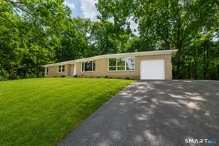 2 Sherwood Ln, Norwich, CT 06360 - Photo 1