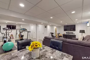 97 Pfister Dr, Newington, CT 06111 - Photo 37