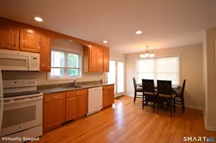 173 Saybrook Rd, Middletown, CT 06457 - Photo 7