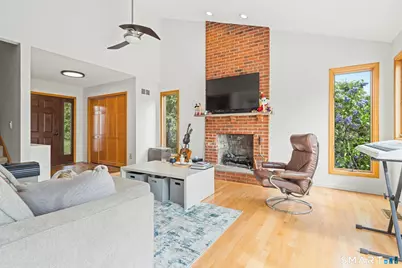 39 Brightwood Lane, West Hartford, CT 06110 - Photo 5