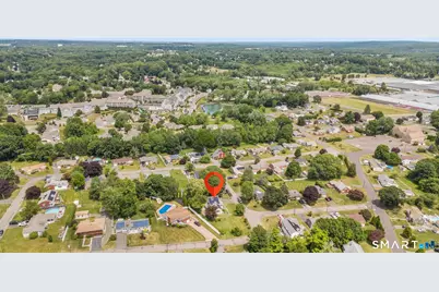 4 Gloria Road, Cromwell, CT 06416 - Photo 7