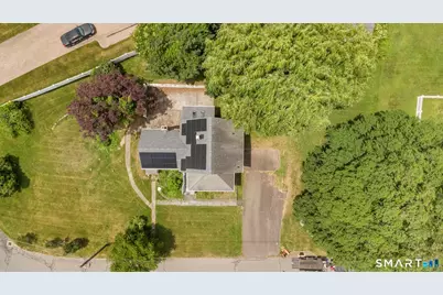 4 Gloria Road, Cromwell, CT 06416 - Photo 9