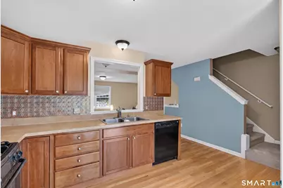 29 Town Hill Avenue #7, Danbury, CT 06810 - Photo 11