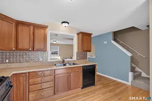 29 Town Hill Ave, Danbury, CT 06810 - Photo 11