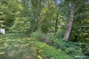 8 Stanwick Cir, Stamford, CT 06905 - Photo 27