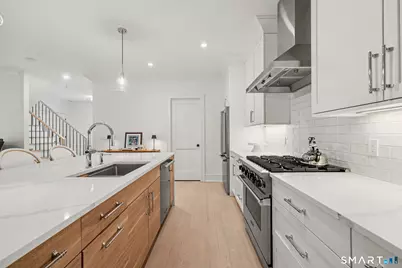 160 Forest Street #160, New Canaan, CT 06840 - Photo 7