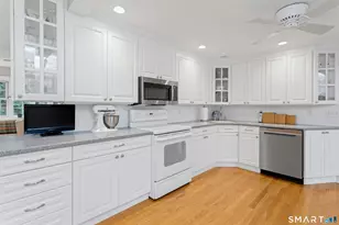 84 University Dr, Fairfield, CT 06824 - Photo 13