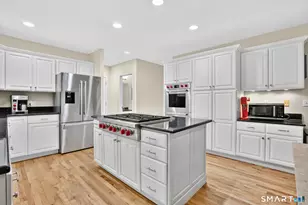 10 Sidney Way, Simsbury, CT 06070 - Photo 7