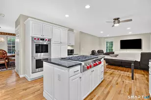 10 Sidney Way, Simsbury, CT 06070 - Photo 5