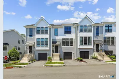 21 Brentwood Circle, Danbury, CT 06810 - Photo 1