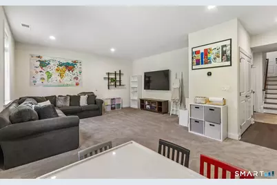 21 Brentwood Circle, Danbury, CT 06810 - Photo 23
