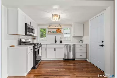 113 Branford Street, Manchester, CT 06040 - Photo 3