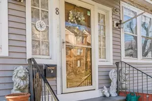 8 Erwin Pl, New Britain, CT 06051 - Photo 3