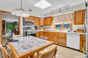 704 Towner Swamp Rd, Guilford, CT 06437 - Photo 11